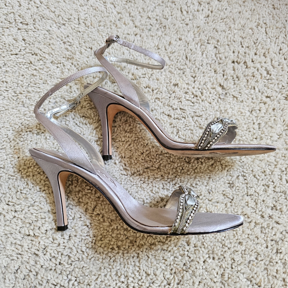 Nina Silver Satin Sandals Size 9.5 - Picture 3 of 11